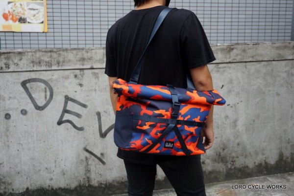 「美品」BROMPTON フロントバッグ DPM Print Camo 20L DPMプリント(カモフラージュプリント)のTote Bagは大容量で使い勝手