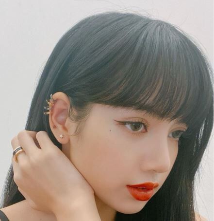祝 Blackpink リサ 世界で最も美しい顔ベスト100 2位 Love Korea 祝 Blackpink リサ 世界で最も美しい顔ベスト100 2位 Love Korea
