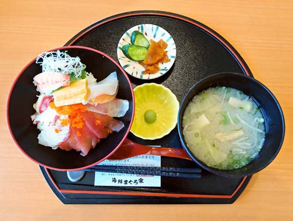 海鮮丼＠海鮮まぐろ家＠いちき串木野市 : 呑んだくれだより
