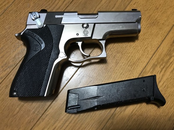 トイガン WA S&W M6909 エアガンレビュー】WA S&W M6906 : Bravo1は自重で落下します