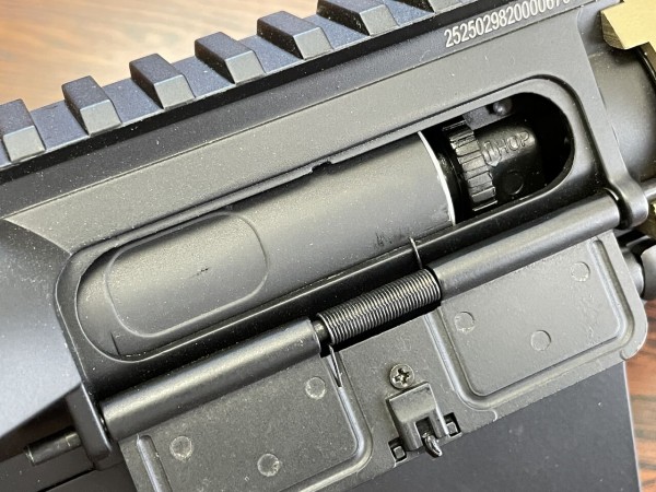 エアガンレビュー】Double Eagle M4 URG-I/Mk16 10.3inch AEG* : Bravo1は自重で落下します