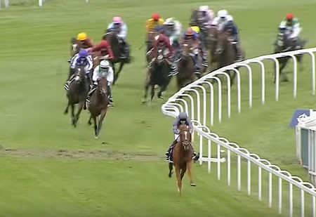 英ダービー 連闘の人気薄未勝利勝ち馬が大逃げで勝ってしまうｗｗｗｗｗ うまなみ 競馬にゅーす速報