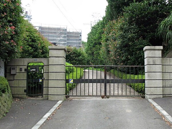 大豪邸 香取慎吾の別荘 ラッキーの日記と パパのカメブラ散歩