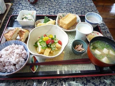 豆腐尽くし これぞ究極の豆腐屋さんランチ 佐々木豆腐店 です あっちこっち ここdeランチ