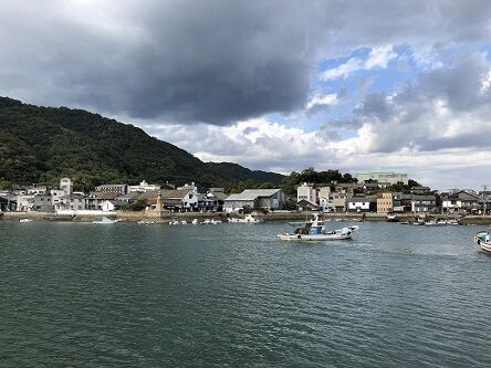 絶景をおともの波の音が子守唄 一棟貸切の宿がオープン 櫂kai バケーションレンタルホテル あっちこっち ここdeランチ