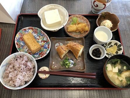 やまなみ走ってたら お腹の音とともに やっぱりここへ向かっちゃう 佐々木豆腐店 豆遊 あっちこっち ここdeランチ