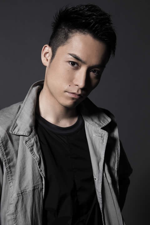 Exile Appearances 4月 Steel Blue