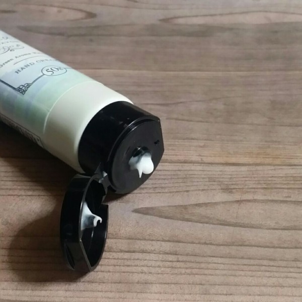 薬局 ハンドクリーム みっけ できた