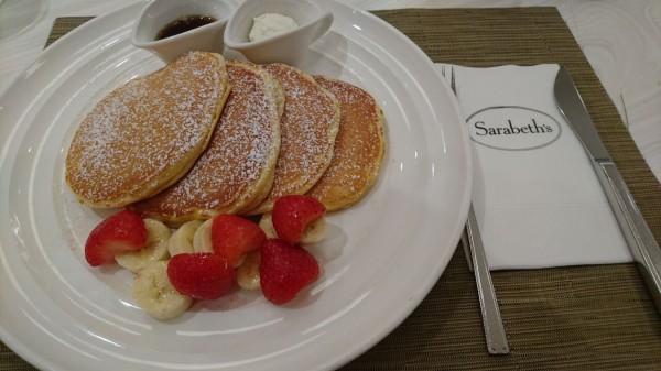 新宿 サラベス バターミルクパンケーキ まろンの小話部屋