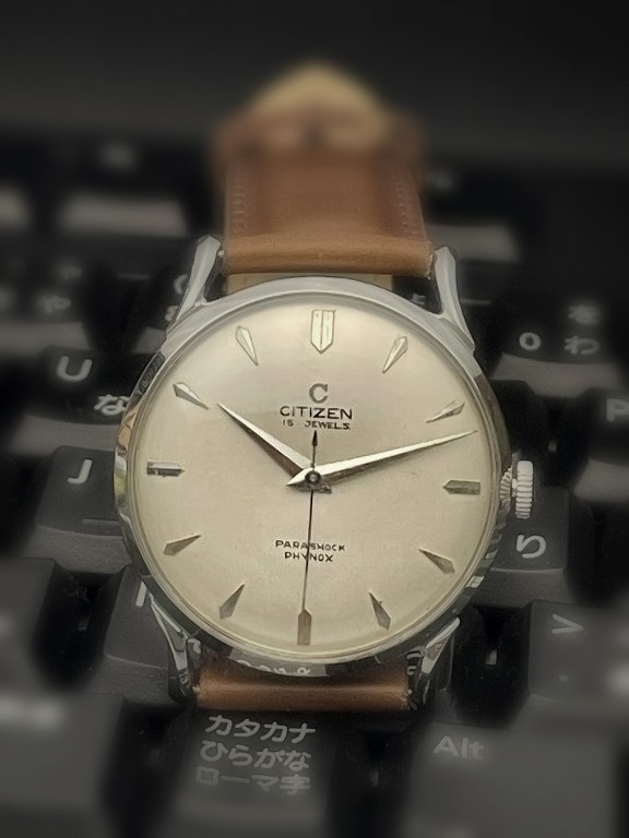 初版ハガキ付き】国産腕時計8 シチズン 新本中三針 トンボ出版 腕時計