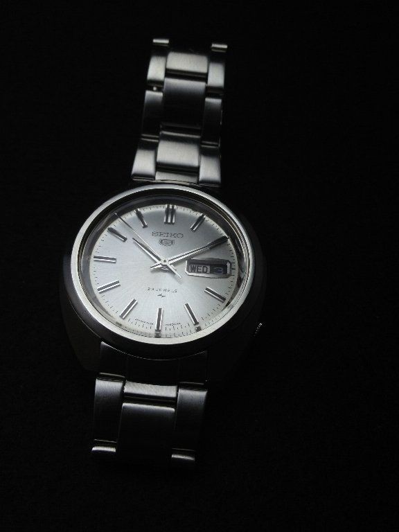 □ SEIKO 5 5126-7020 23jewels 1969年 （昭和44年） : 僕と猫と