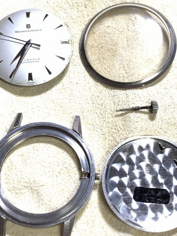 □ SEIKO Laulel Diashock 17Jewels（1958年）昭和33年 : 僕と猫