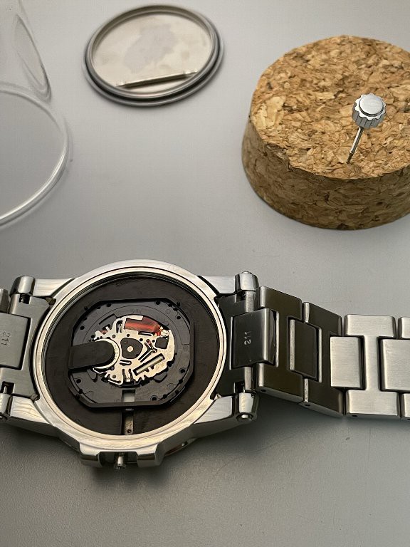 □ SEIKO Premir 老眼にはBIG-DATE（big date in the double