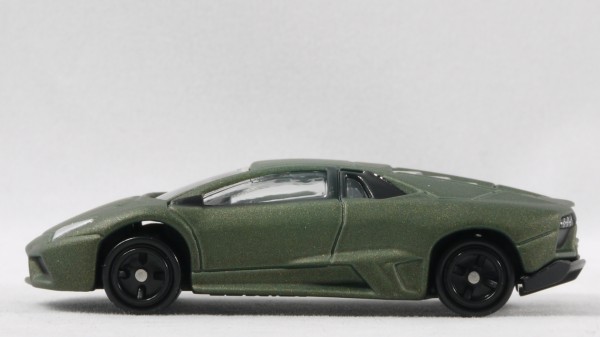 2016/3 トミカ No.113 ランボルギーニ レヴェントン ギフトセット : ま