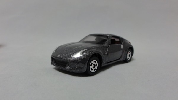 2010/4 トミカ No.040 日産 フェアレディZ 40周年記念車 通常版 : まつくログ-トミカ分室