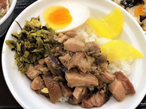 台湾料理 京の華 日暮里 で 花ニラの玉子炒め とランチ 魯肉飯セット 毎日カレー と タイ料理 By エスニカン