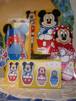 レアディズニーリゾート　マトリョーシカ　セット ディズニーマトリョーシカ 5体セット - メルカリ