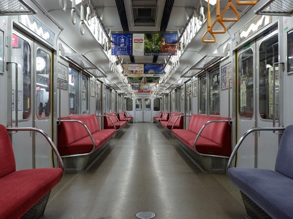 (^-^)様 近鉄電車＞8600系