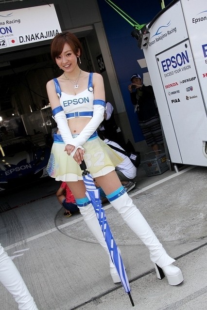 SUPER GT 2013 第5戦 鈴鹿 池田ゆい佳さん ＆ 橋本雪乃さん : 不定期
