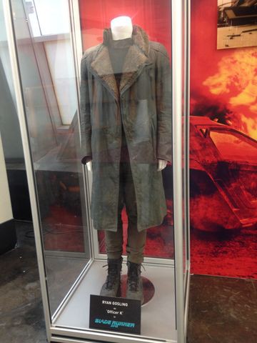 ネタバレ無し感想 映画 ブレードランナー2049 アメリカでの評価 評判 衣装展示など まぐやまのロサンゼルス生活日記