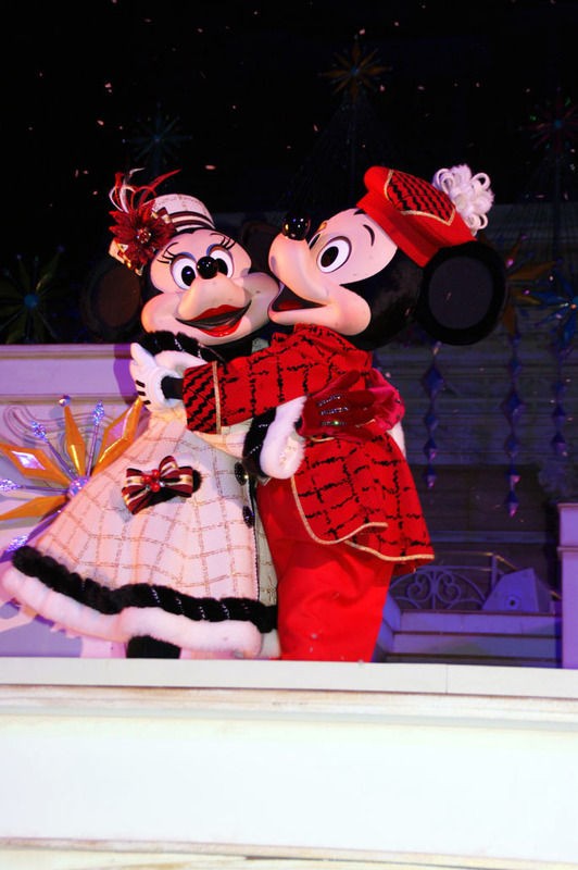 ディズニー クリスマス　 ミッキー ミニー チップ デール  LED フィギュア ミッキー＆フレンズ ディズニー ミッキー クリスマス