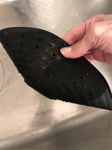 ダイソー モノトーンな見た目がオシャレなそのまま絞れるシリコーンザル Maikostyle Powered By ライブドアブログ