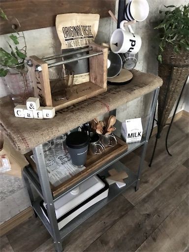 屋外もOK！IKEAの多機能スチールラック ヒュッリスが超お買い得