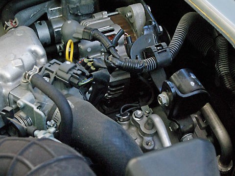 エアコンベルトのテンション調整 毎日乗用