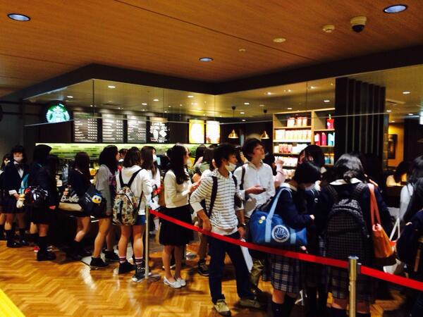 岐阜駅がリニューアル スタバに大行列 岐阜ではそんなにスタバが珍しいの まいう速報