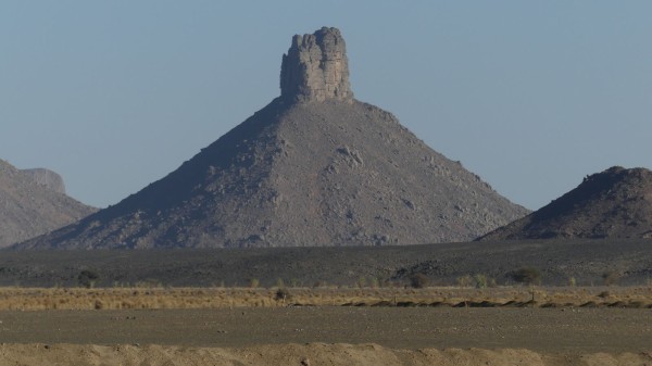 世界遺産タッシリ·ナジェール　ラクダのシルエット 写真 額縁入り 世界遺産タッシリ·ナジェール ラクダのシルエット 写真 額縁入り 世界