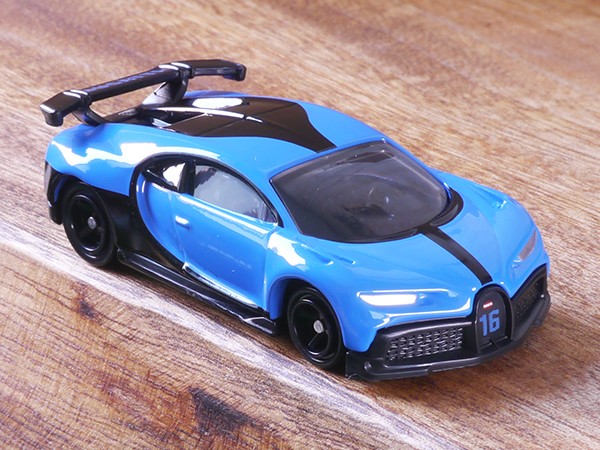 トミカ No.37 ブガッティ シロン ピュアスポーツ : ミニカーの