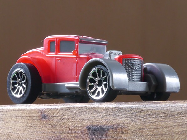 バタット Driven プルバックカー WH1125Z 赤い車 : ミニカーの