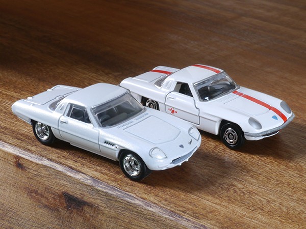 ホットウィール '68マツダ・コスモ・スポーツ : ミニカーの