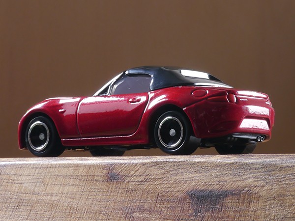 トミカ No.26 マツダ ロードスター ND 11台 新品未開封 トミカ赤箱 26 マツダ ロードスター(初回特別仕様) : ミニカー