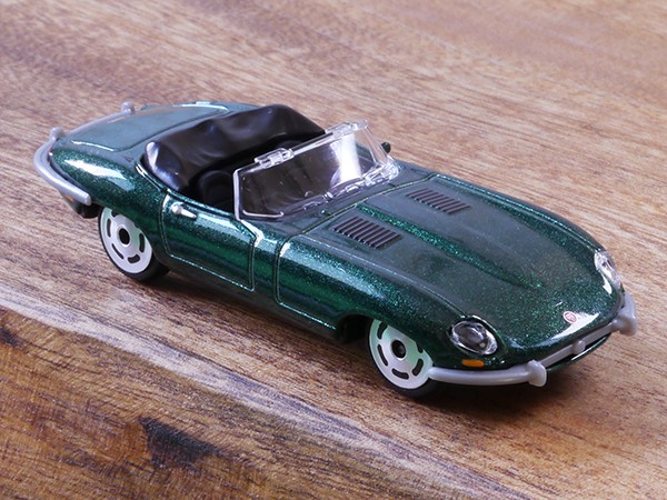 美品 ヴィンテージ マジョレット ミニカー ジャガー TYPE E V12