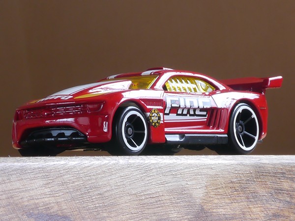 ホットウィール カスタム'11カマロ : ミニカーのレビューブログ2