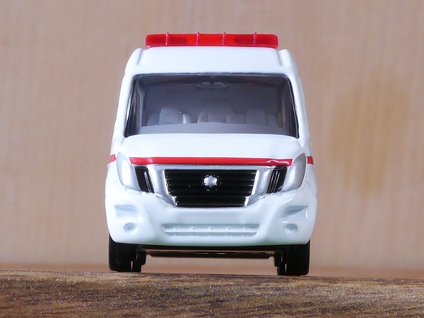 m.m.m様 リクエスト　確認用　 トミカ　日産ＮＶ４００ ＥＶ救急車　ミニカー トミカ No.44 日産 NV400 EV救急車 箱 – viviON BLUE