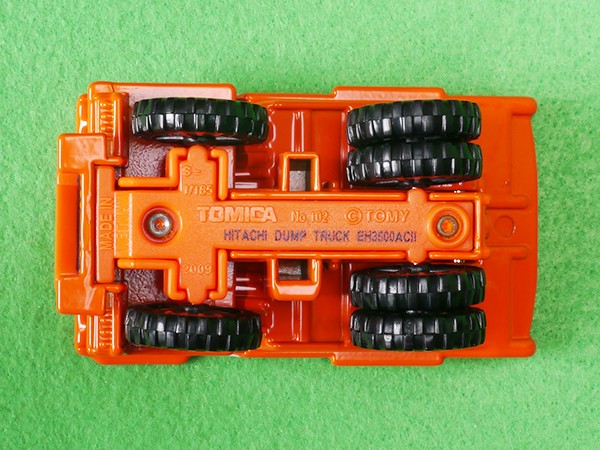ズッシリ重い！トミカのダンプカー : ミニカーのレビューブログ2