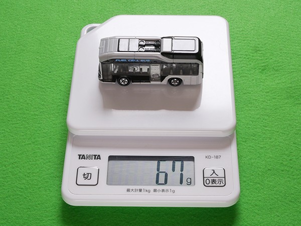 い出のひと時に、とびきりのおしゃれを！ No.82 トミカ トヨタ ミニカーのレビューブログ2 : SORA ミニカー