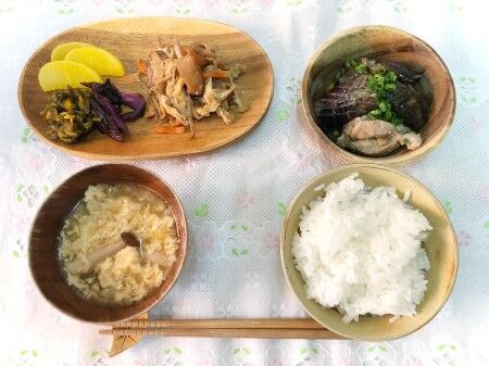 本日のまかないは 鶏肉と茄子の生姜煮 です まかない日誌 秋コスグループ 風俗グループ