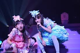 下品アイドルの 生ハムと焼うどん ライブでヘイトスピーチを流しリベラル文化人 活動家たちの怒りを買う メタルは負けず嫌い