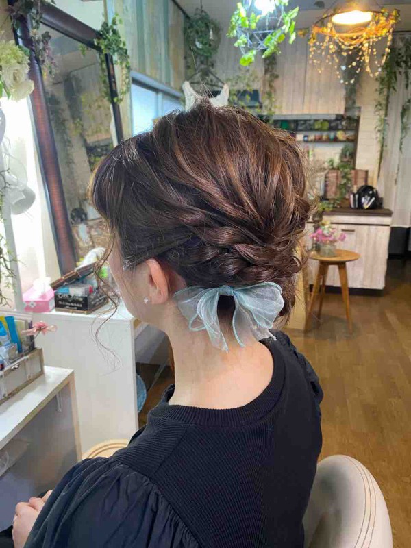 雨の日でもしっかりキープ ヘアセットのご相談 北千住で早朝ヘアセット 人気ヘアアレンジのご相談はcobacoにお任せください 北千住cobacoからのbeauty Guidance 北千住でヘアセット ヘアメイクのご相談はお気軽に