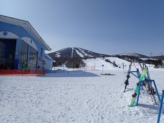 七時雨山に向かって滑りたい安比高原スキー場 牧野林 Makinobayashi