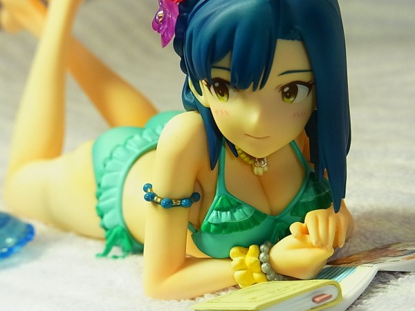 Phat 七尾百合子 1 8スケールフィギュア Cna Gob Bo