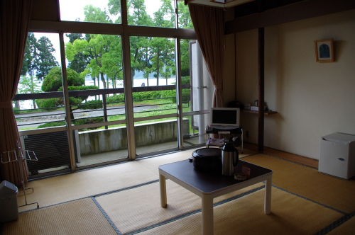 国民宿舎 余呉湖荘 神社仏閣ときどきその他