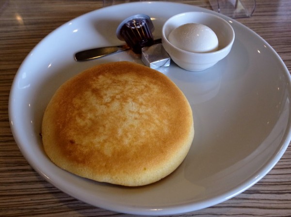 パンケーキでモーニング ガスト マンボな毎日