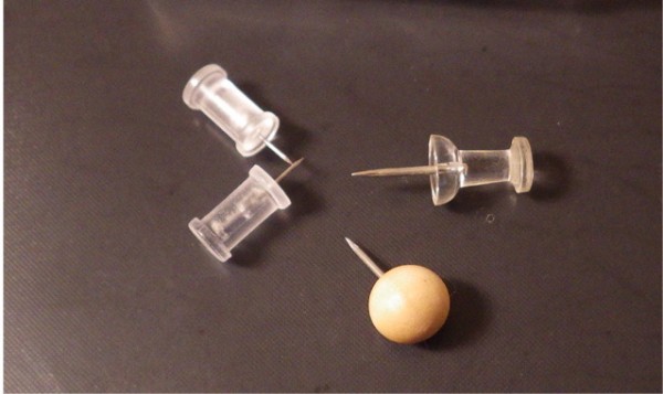 無印そっくりなプッシュピン発見 と瞬間接着剤を長持ちさせる方法 まめ S Home Powered By ライブドアブログ