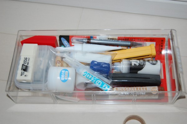 ショック 壁に穴が 壁の穴埋めついでに床の補修 まめ S Home Powered By ライブドアブログ