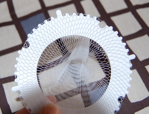 これで排水口目皿掃除は不要 ダイソーの そのまま捨てれる髪の毛キャッチャー の使い心地 まめ S Home Powered By ライブドアブログ