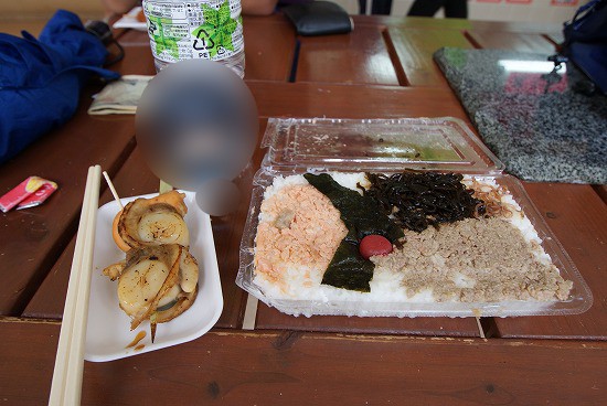 北海道 礼文島の桃岩荘ユースホステルの 圧縮弁当 が不味そうだけど 食べたら美味そうな件 バイクと